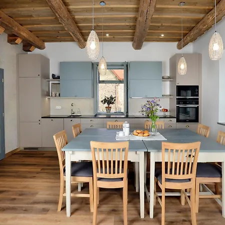 Prazdninovy Dum Desitka Holiday home *
