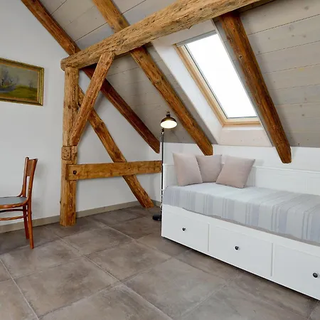 Prazdninovy Dum Desitka Holiday home Svidnice